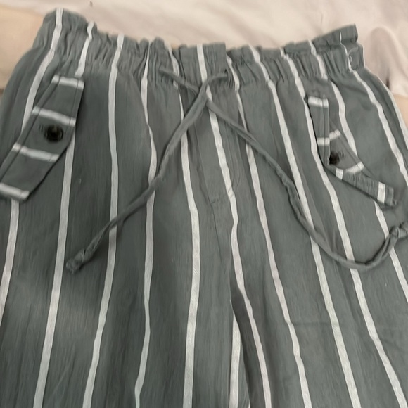 Loft Outlet Womens Sz L high rise straight elastic cotton pants Sage striped - Picture 2 of 8